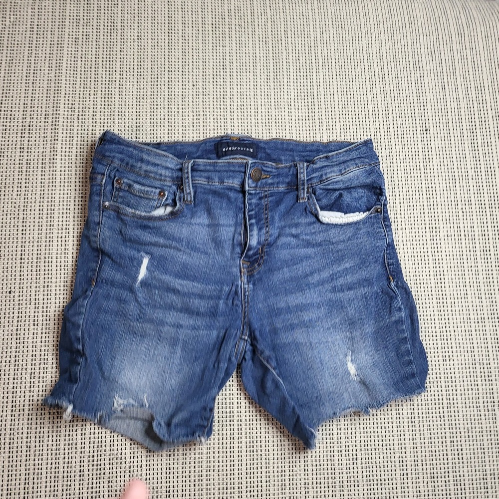 Aeropostale Shorts Womens Medium Blue Distressed Denim Raw Hem Casual Summer
